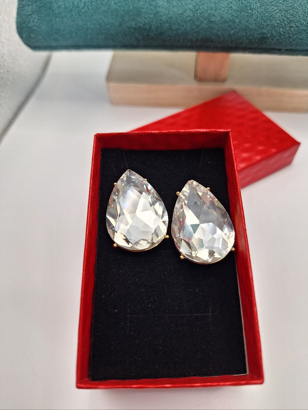 NWT Macy's Oversized Pear Cut Crystal Statement Stud Earrings | Gold Tone - Picture 12 of 13